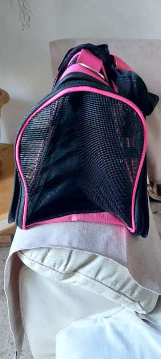 Transportín flexible para perro pequeño o gato