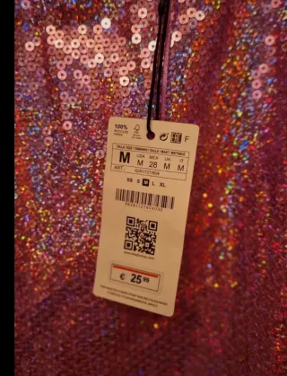 Vestido Stradivarius lentejuelas rosa