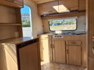 Caravana -750kg Beyerland Con Documentación