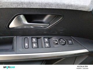 Peugeot 5008  1.2 100KW  eDCS6 Allure