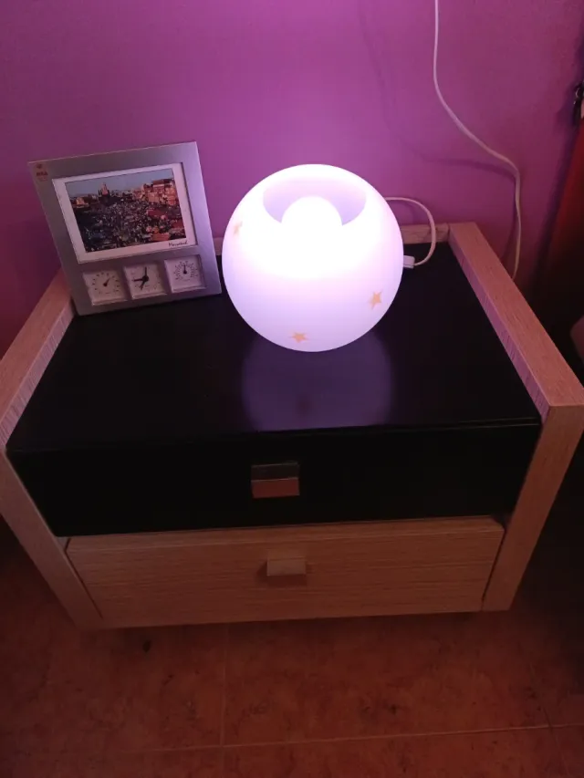 Lapara mesita de noche ( por ejemplo)