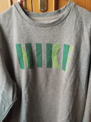 Sudadera nueva a estrenar Nike.