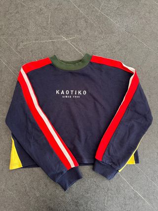 Sudadera Kaotiko azul y roja