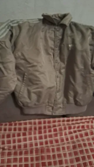 Chaqueta Adidas Beige