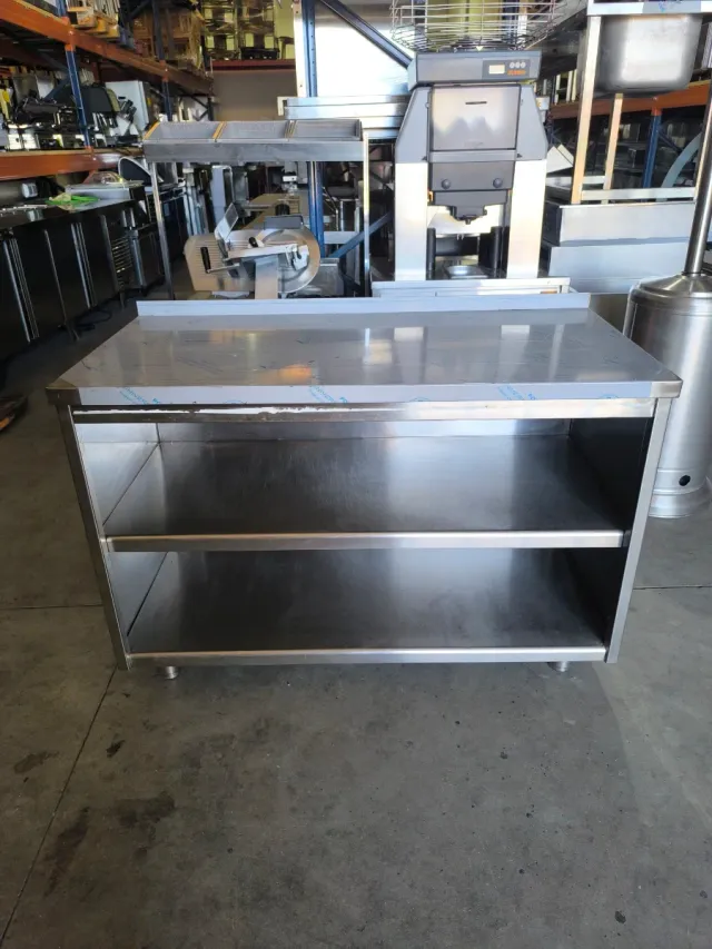 Mesa de acero inoxidable