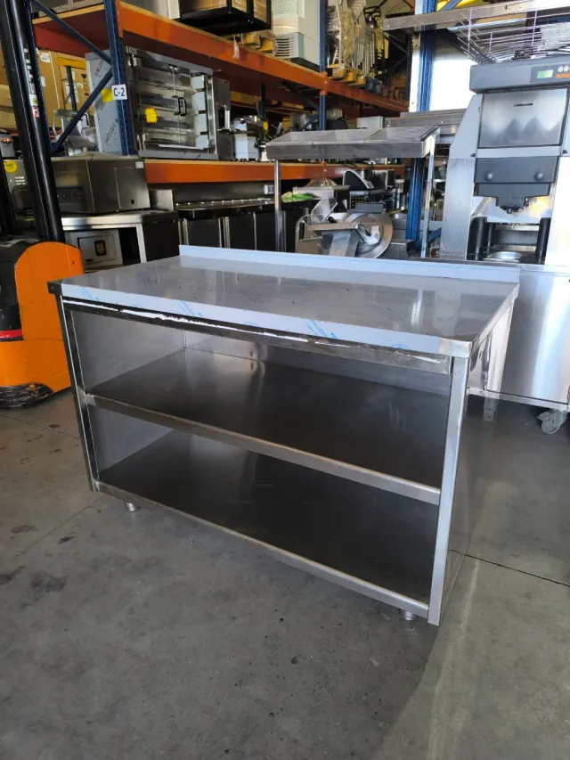 Mesa de acero inoxidable