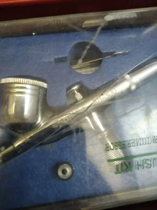 Pistola aerógrafo para cuadros
