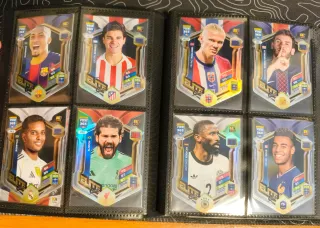 8 Cromos Elite Cut FIFA 365