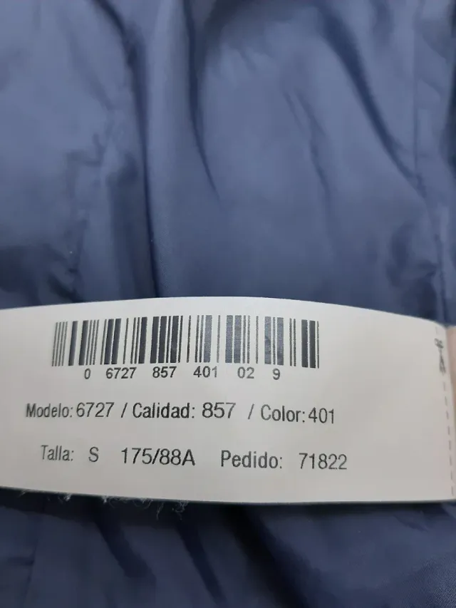 Chaqueta Massimo Dutti azul acolchada