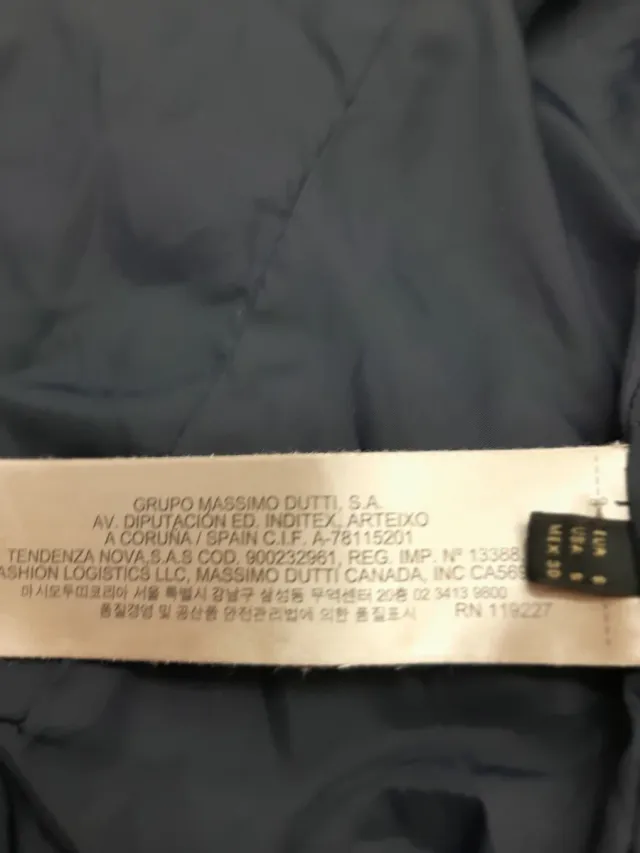 Chaqueta Massimo Dutti azul acolchada