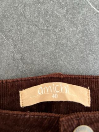 Falda de pana beige y falda de pana granate