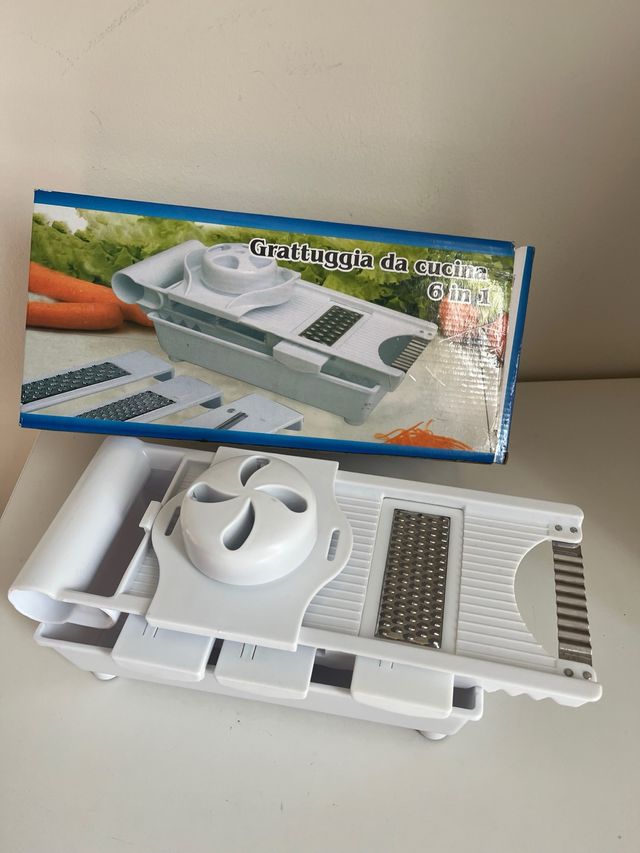 Grattugia da cucina 6 in 1