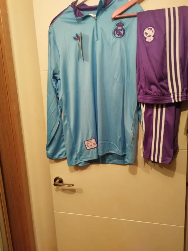 Chándal hombre nuevo sin estrenar original.