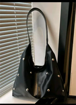 bolso para mujer de tachuelas