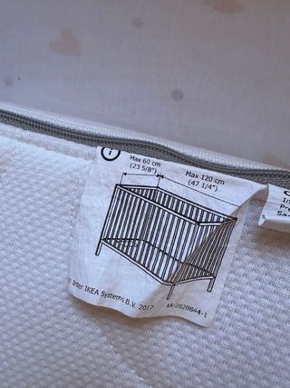 Colchón cuna Ikea JÄTTETRÖTT como nuevo