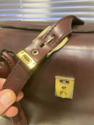 Maletín El Corte Inglés. Vintage piel ecológica.