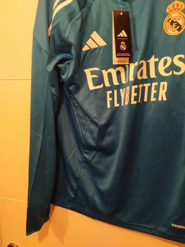 Sudadera nueva sin estrenar original.