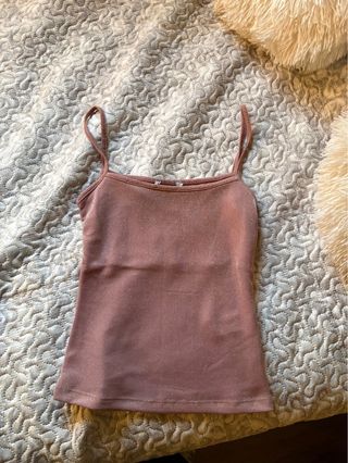 Camiseta tirantes rosa brillante