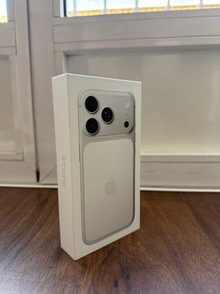 IPhone 17 Pro 256gb titanio blanco