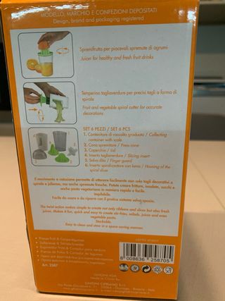 Spremiagrumi Ghidini con temperino tagliaverdure