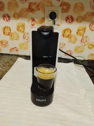 Cafetera Nespresso Blanca