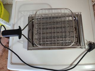 Grill elettrico metallico