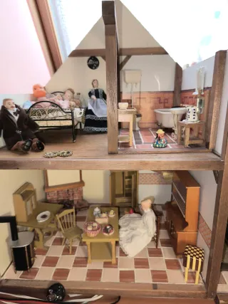 Casa de muñecas artesanal