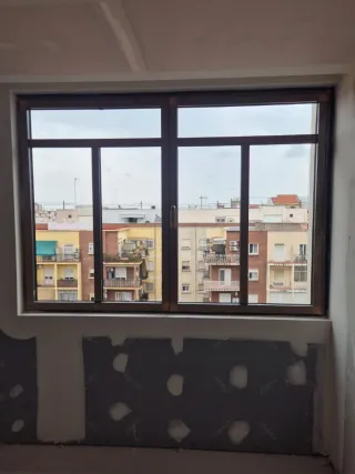 Fabricación de ventanas y PVC en general carpinter