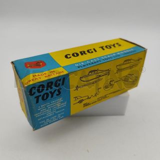 Dolphin 20 cruiser on wincheon trailer corgi 104