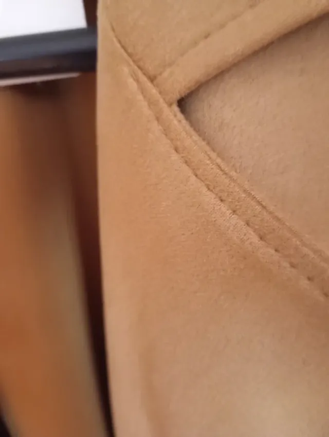 Abrigo antelina color camel