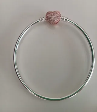 Pulsera rígida plata cierre corazón rosa pequeña