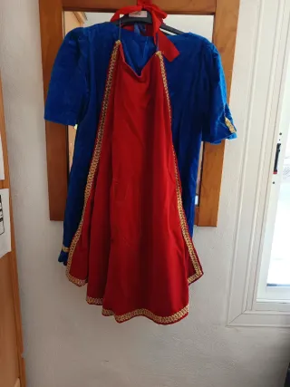 Se vende traje de roman@ de terciopelo
