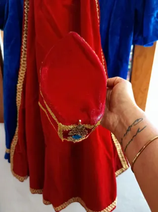 Se vende traje de roman@ de terciopelo
