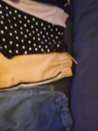 Seis pantalones por veinte euros