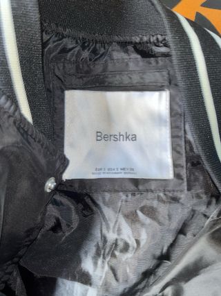 Chaqueta Bomber Negra con Logo BC