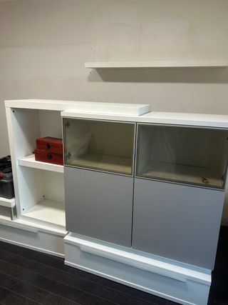 Mueble TV salón blanco y gris