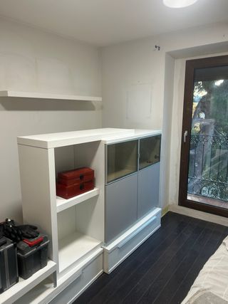 Mueble TV salón blanco y gris