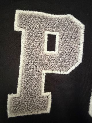 Sudadera negra de Pull&Bear