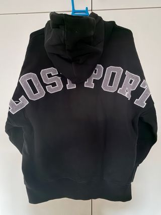 Sudadera negra de Pull&Bear