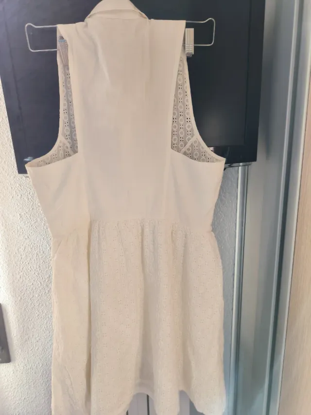 Vestido de verano blanco