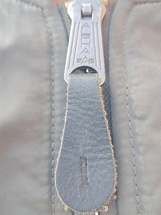 Cazadora Bomber MA-1 Alpha Industries gris