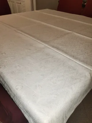 Tovaglia fantasia tono su tono