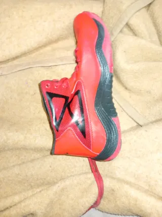 Zapatillas deportivas estilo baloncesto