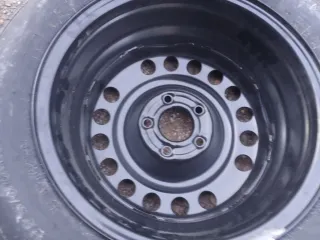 Rueda repuesto prácticamente nueva a estrenar