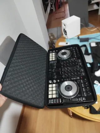 Controlador DJ Pioneer DDJ-SX Negro