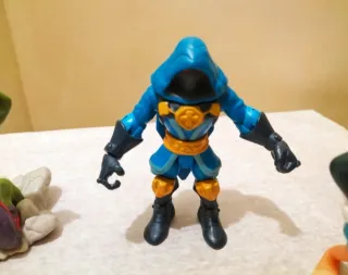 Lotto completo 5 personaggi vari marchi