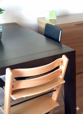 Taula de menjador color vengué