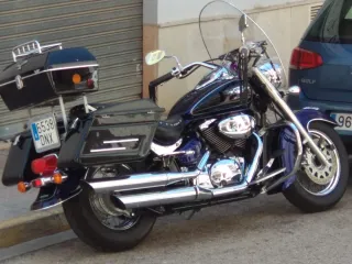 Suzuki Intruder C800