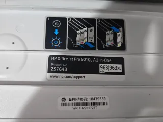 Impresora HP Multifunción Gris y Blanca