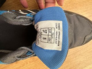 Botas de montaña impermeables